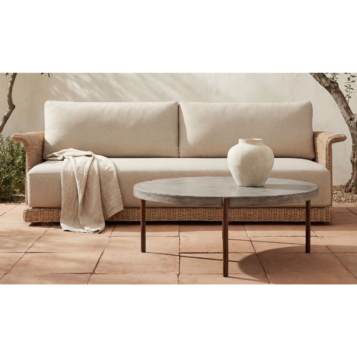 Modern European furniture - Curved Arm Wicker Outdoor Sofa - www.oroa.com