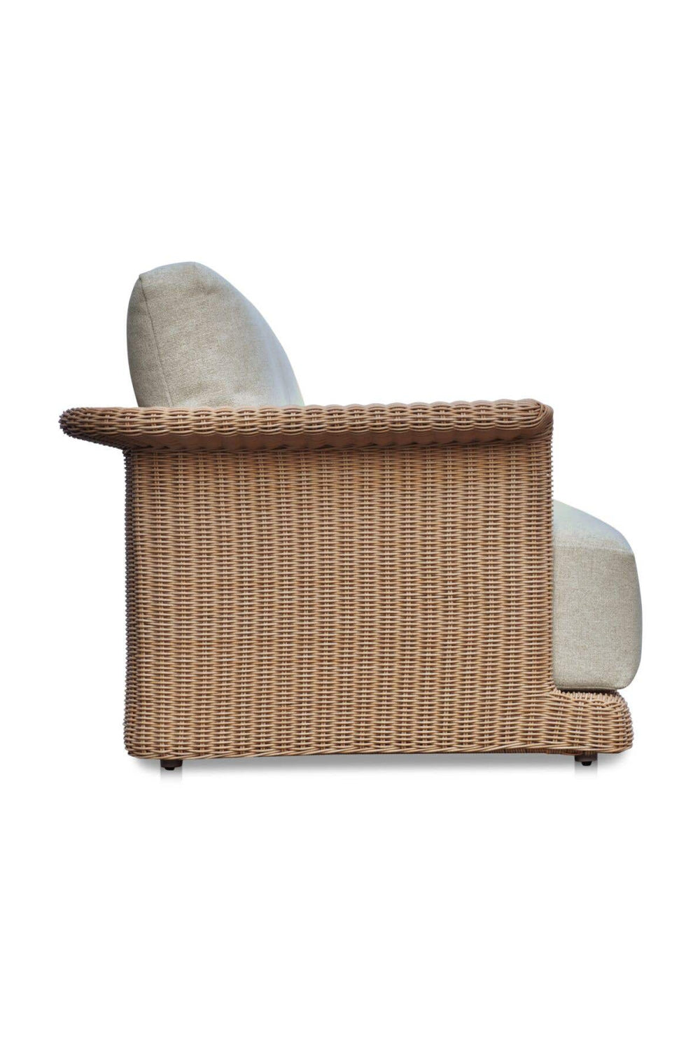 Curved Arm Wicker Outdoor Sofa | Novi Living Meredith | Oroa.com