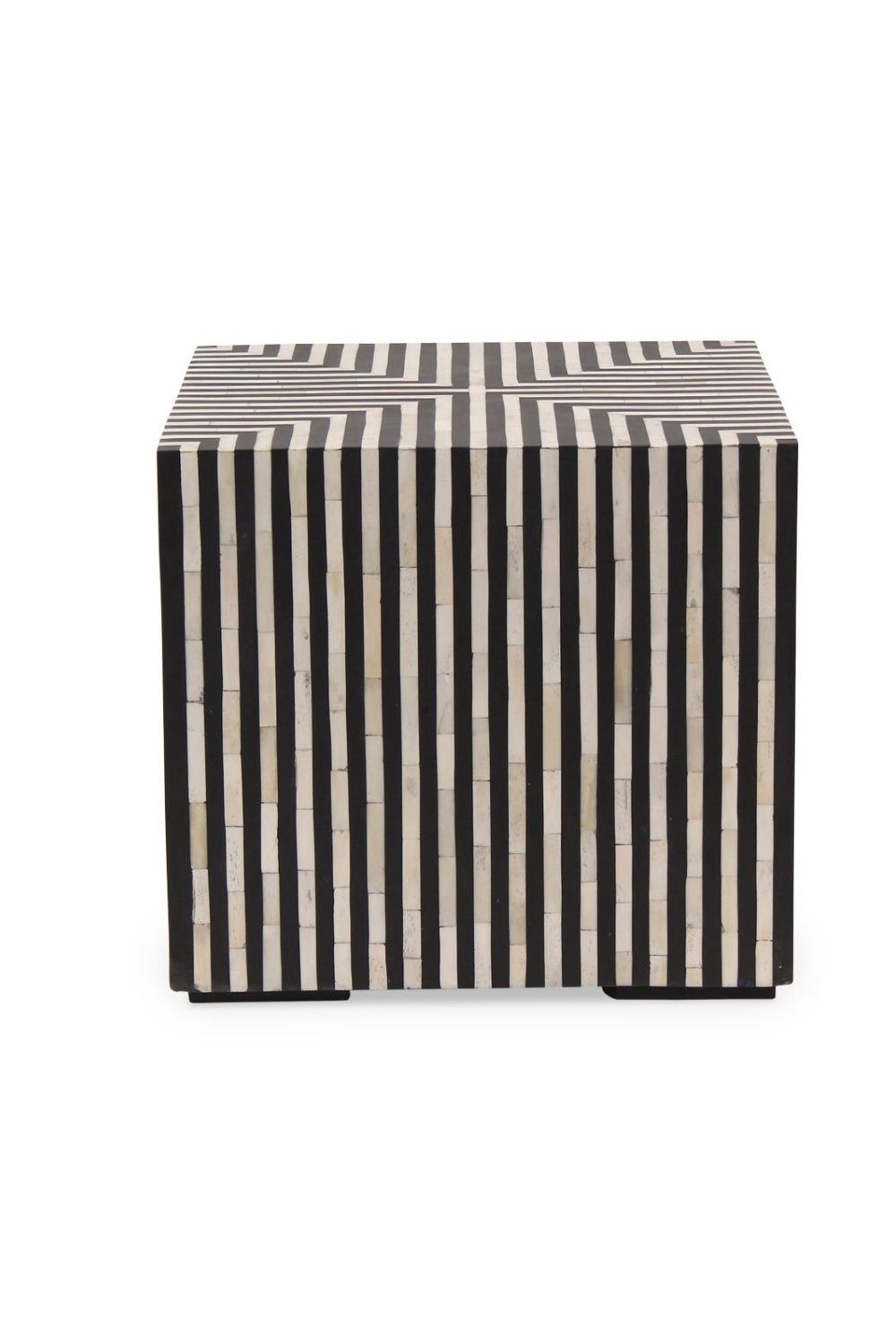 Black & White Bone Side Table | Novi Living Terning | Oroa.com