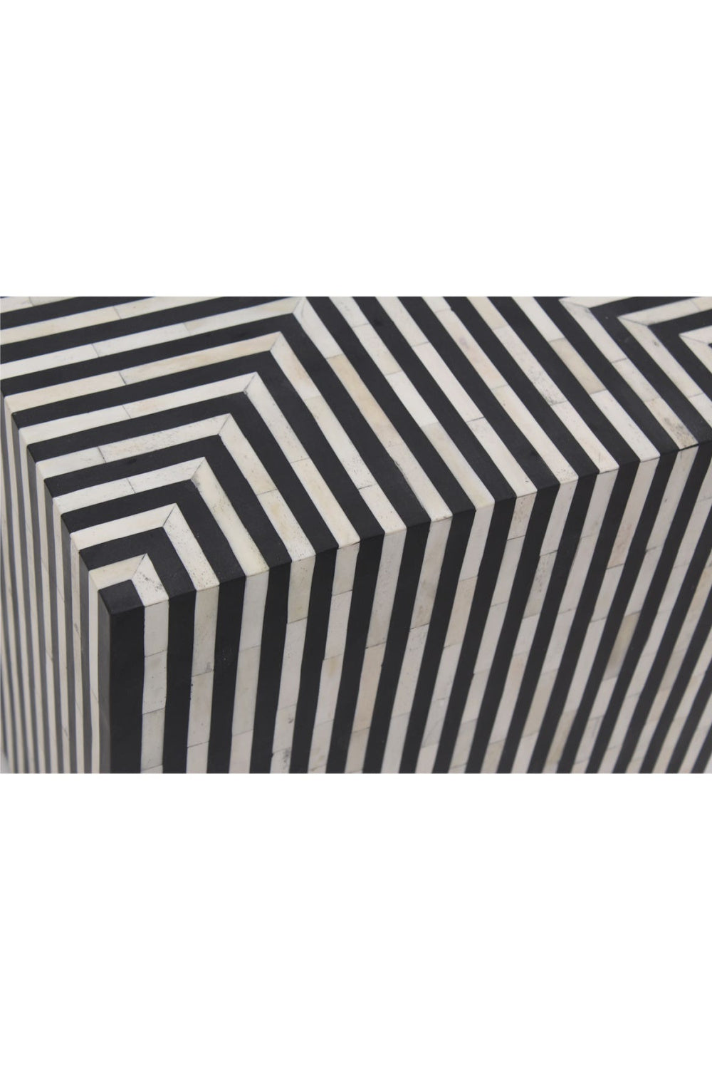 Black & White Bone Side Table | Novi Living Terning | Oroa.com