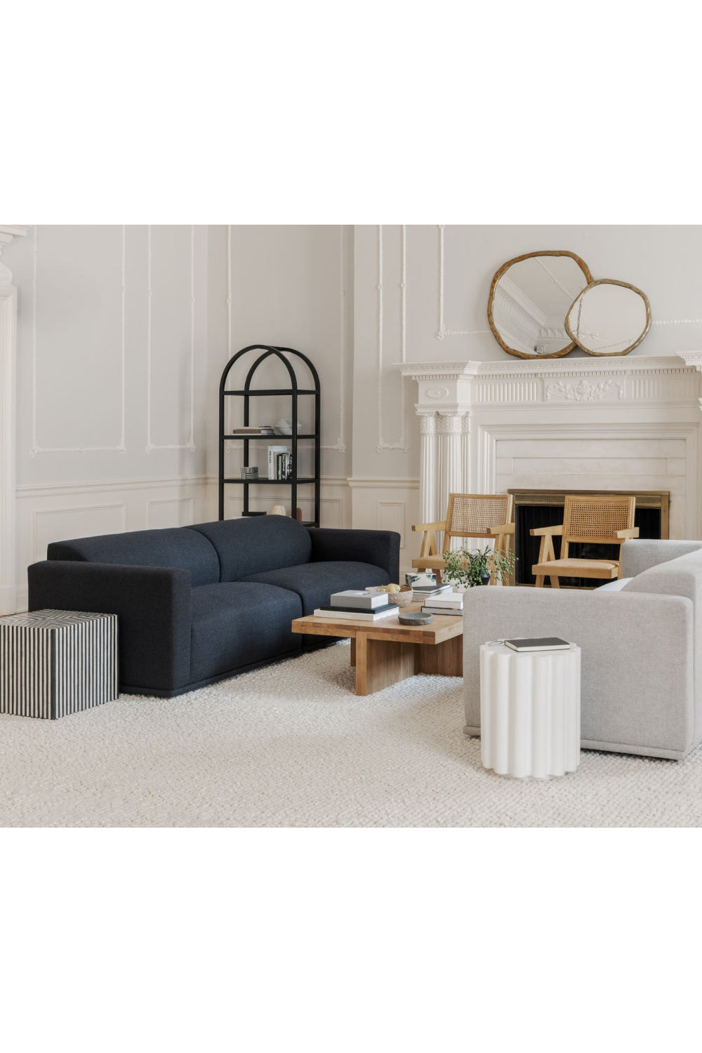 Black & White Bone Side Table | Novi Living Terning | Oroa.com