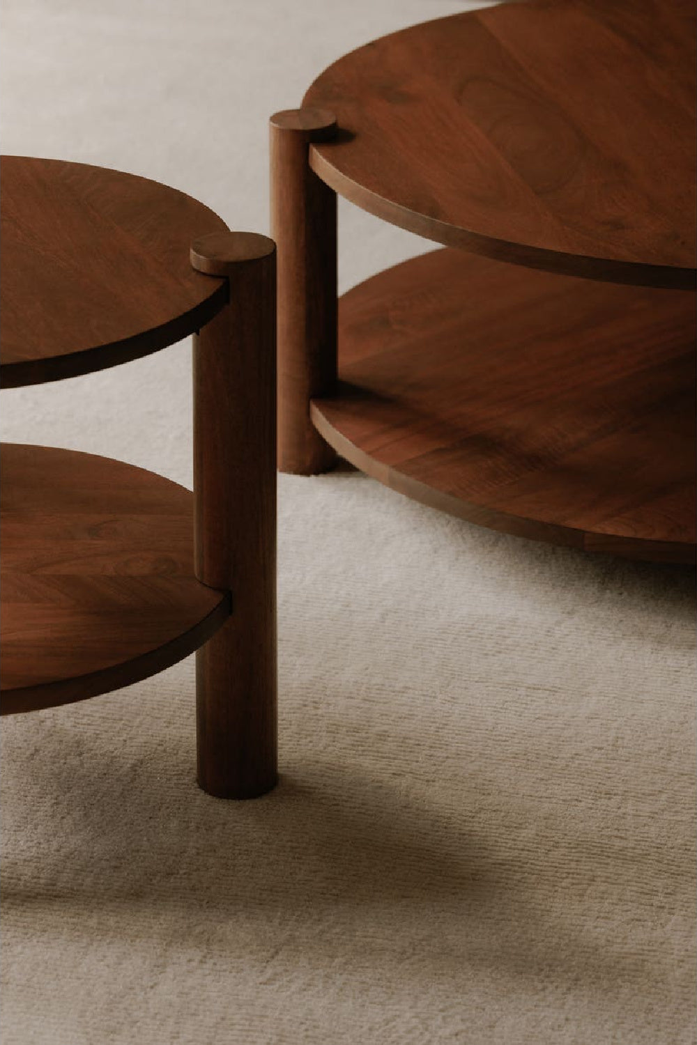 Vintage Mango Wood Accent Table | Novi Living Olsen | Oroa.com