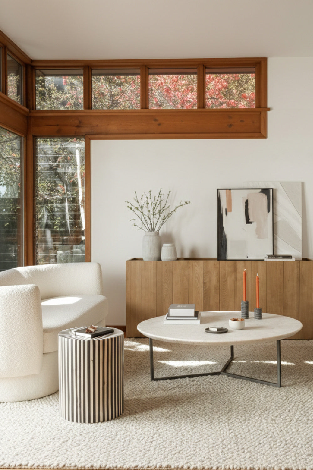 White Modern Curved Sofa | Novi Living Koba | Oroa.com