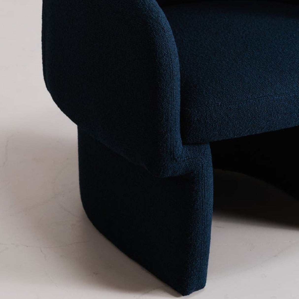 Modern or European furniture - Curved Occasional Chair - www.oroa.com