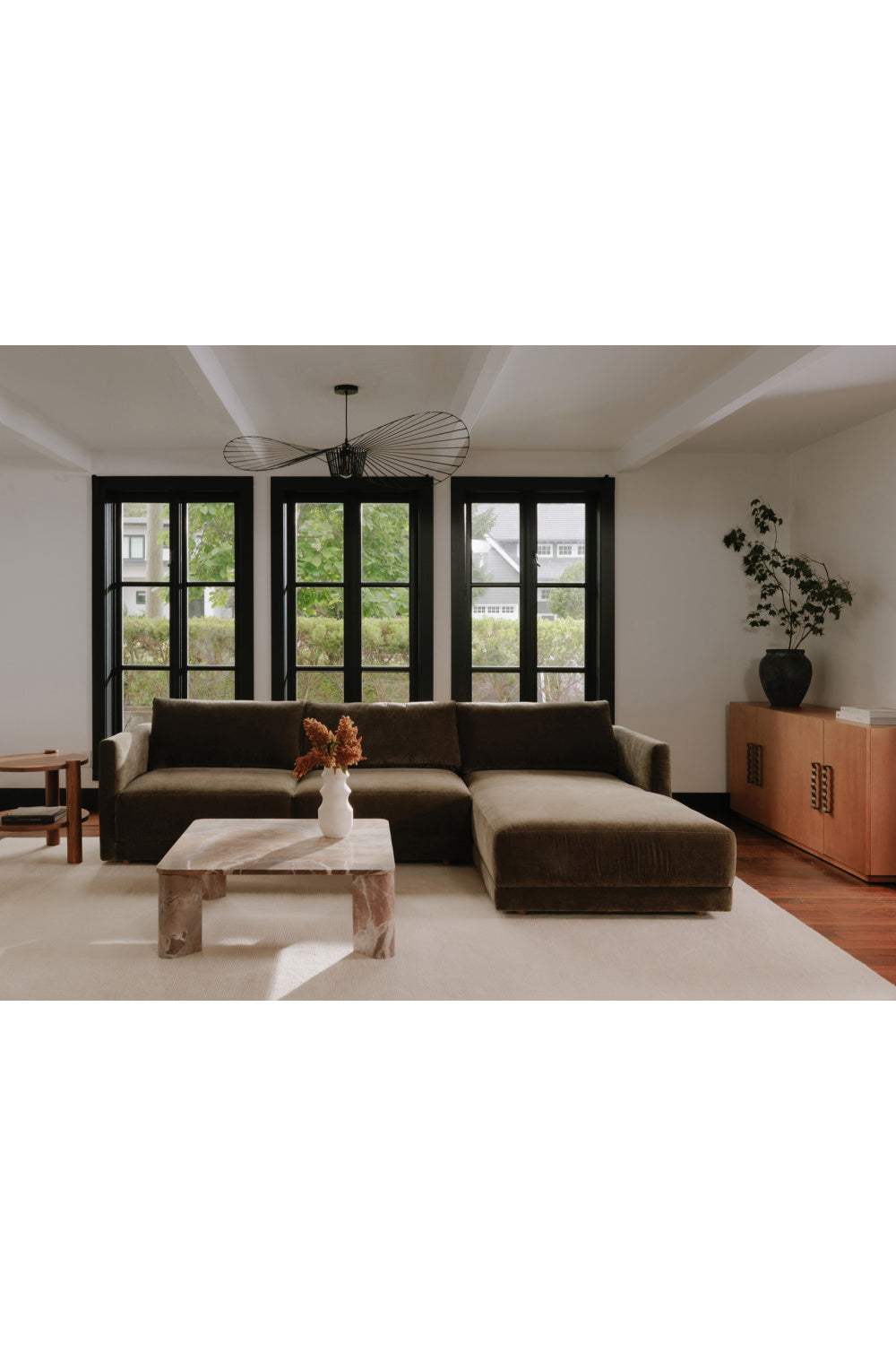 Modern European furniture - Modern Minimalist Sectional Sofa - www.oroa.com