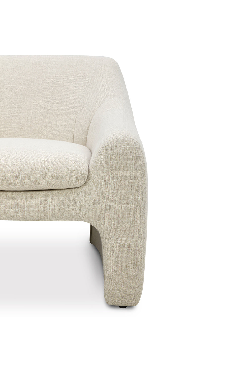 Sloped-Arm Lounge Chair | Novi Living Kenzie | Oroa.com