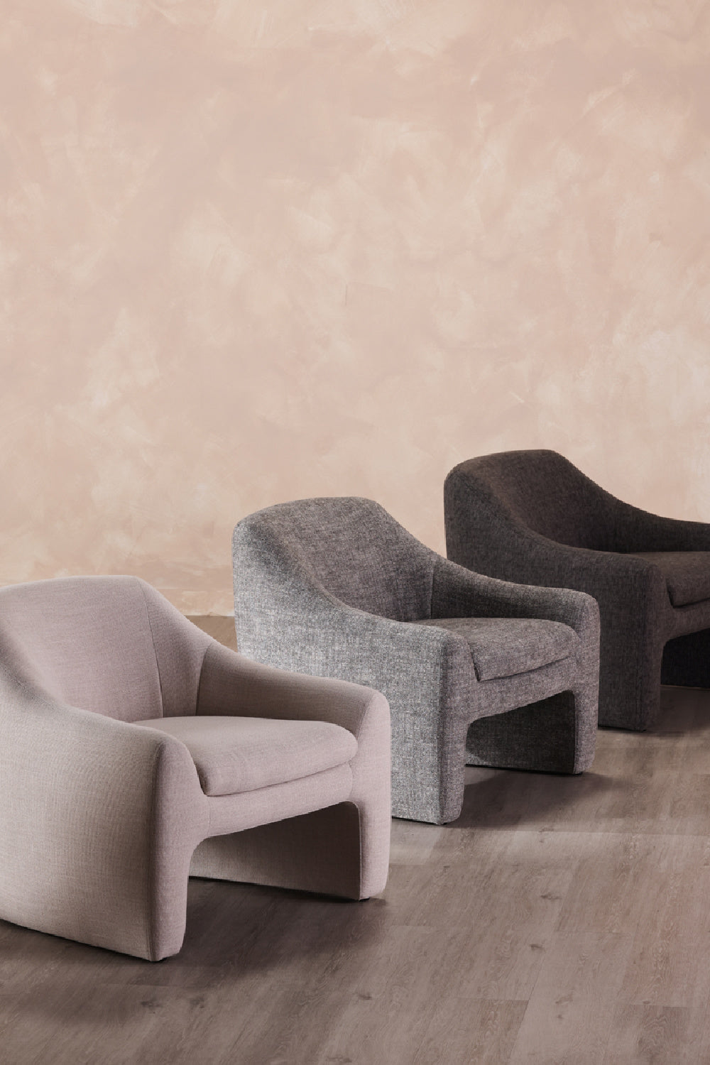 Sloped-Arm Lounge Chair | Novi Living Kenzie | Oroa.com