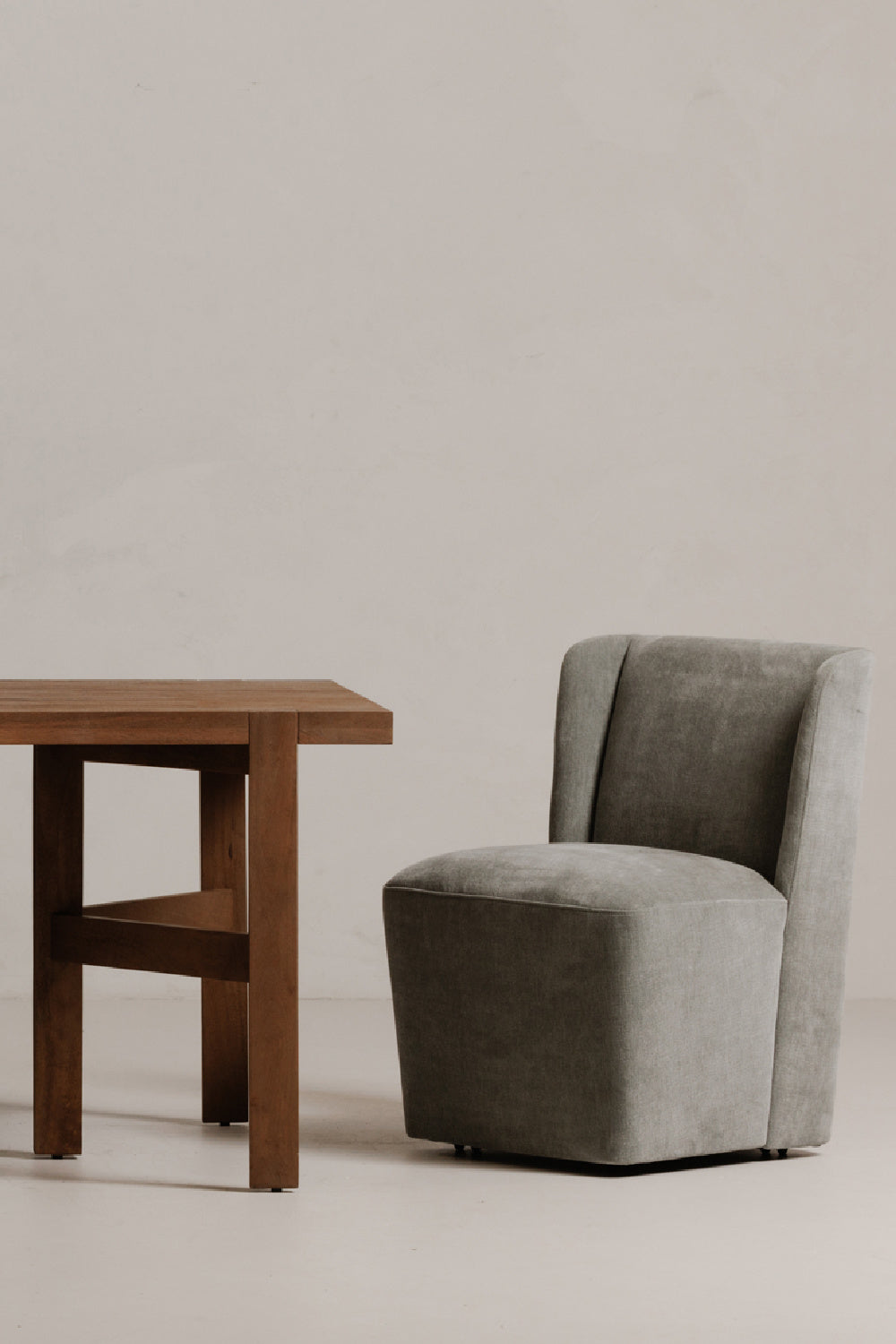 Modern European furniture - Upholstered Rolling Dining Chair - www.oroa.com