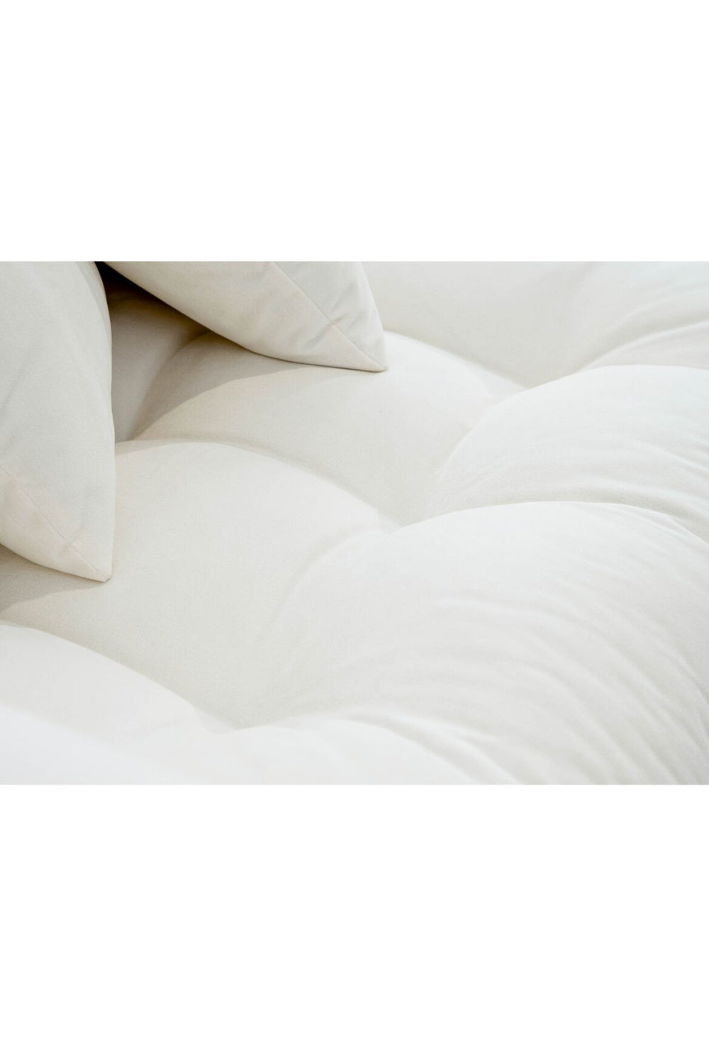 Modern European furniture - Tufted Cushion Sofa - www.oroa.com