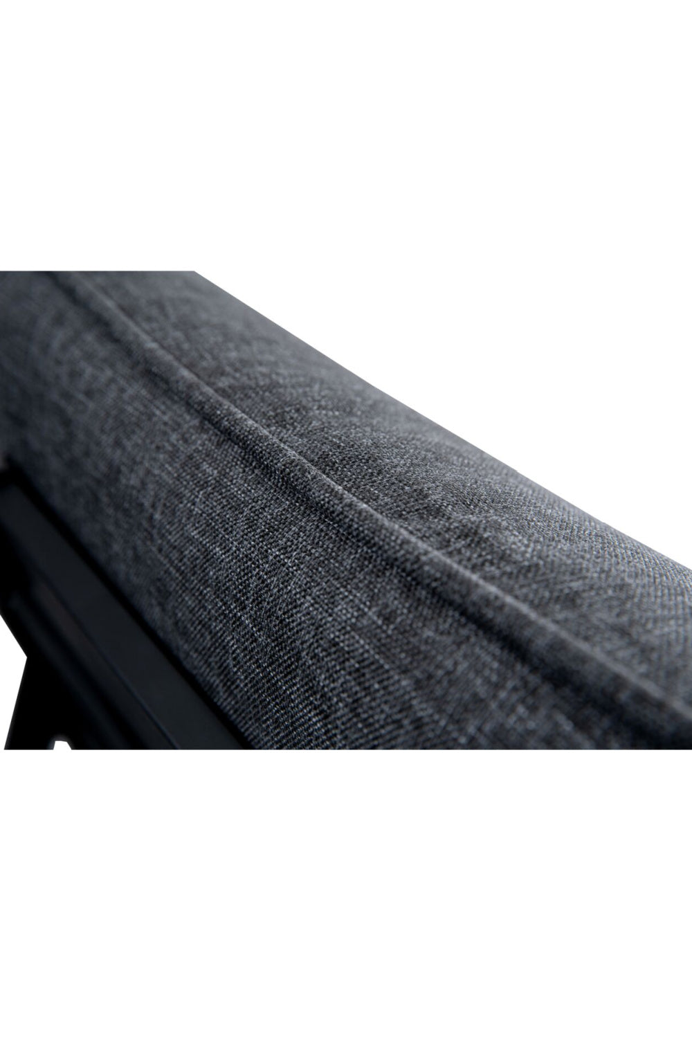 Modern Outdoor Cushion Chair | Novi Living Morgan | Oroa.com