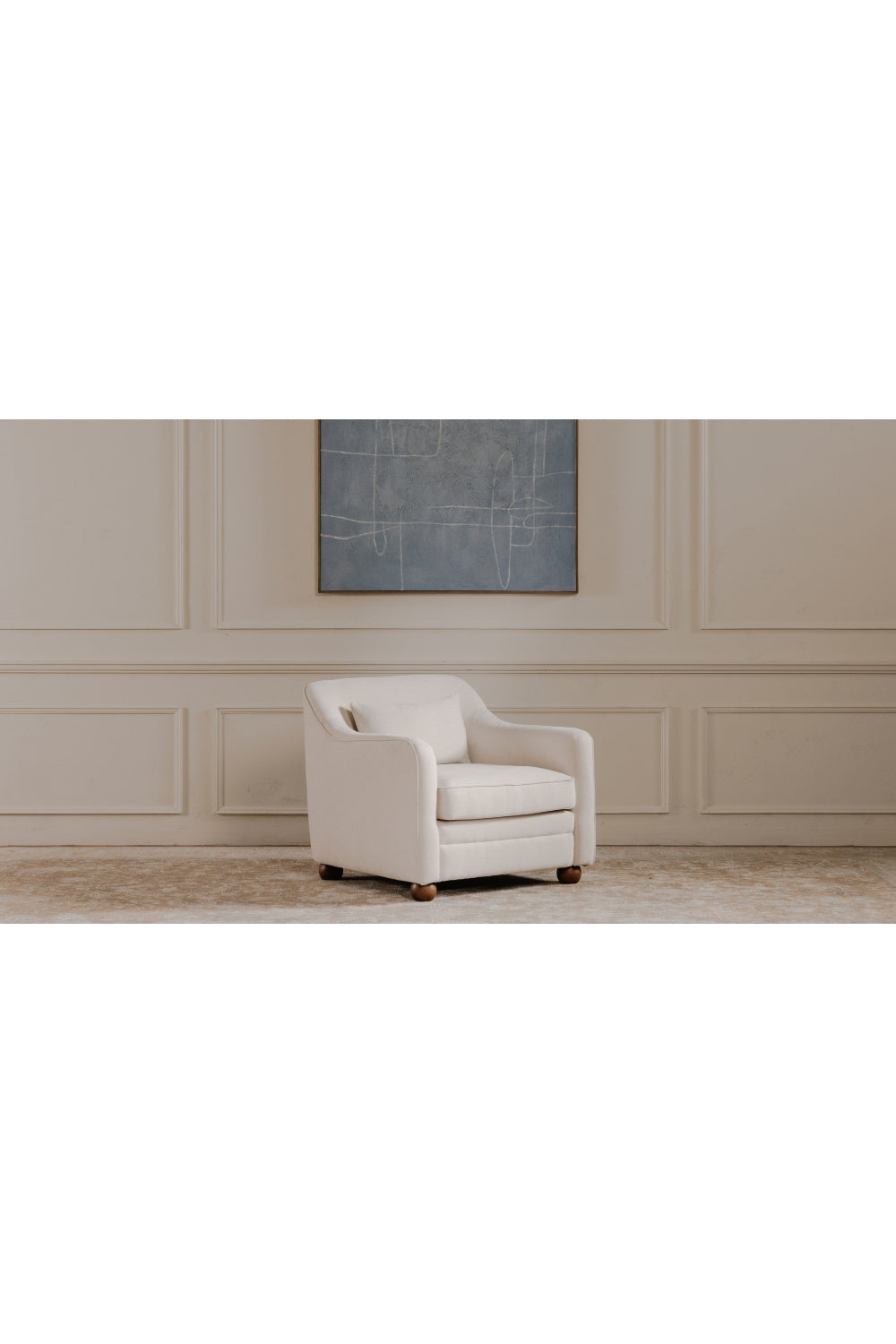 Cushioned Fabric Accent Chair | Novi Living Amira | Oroa.com