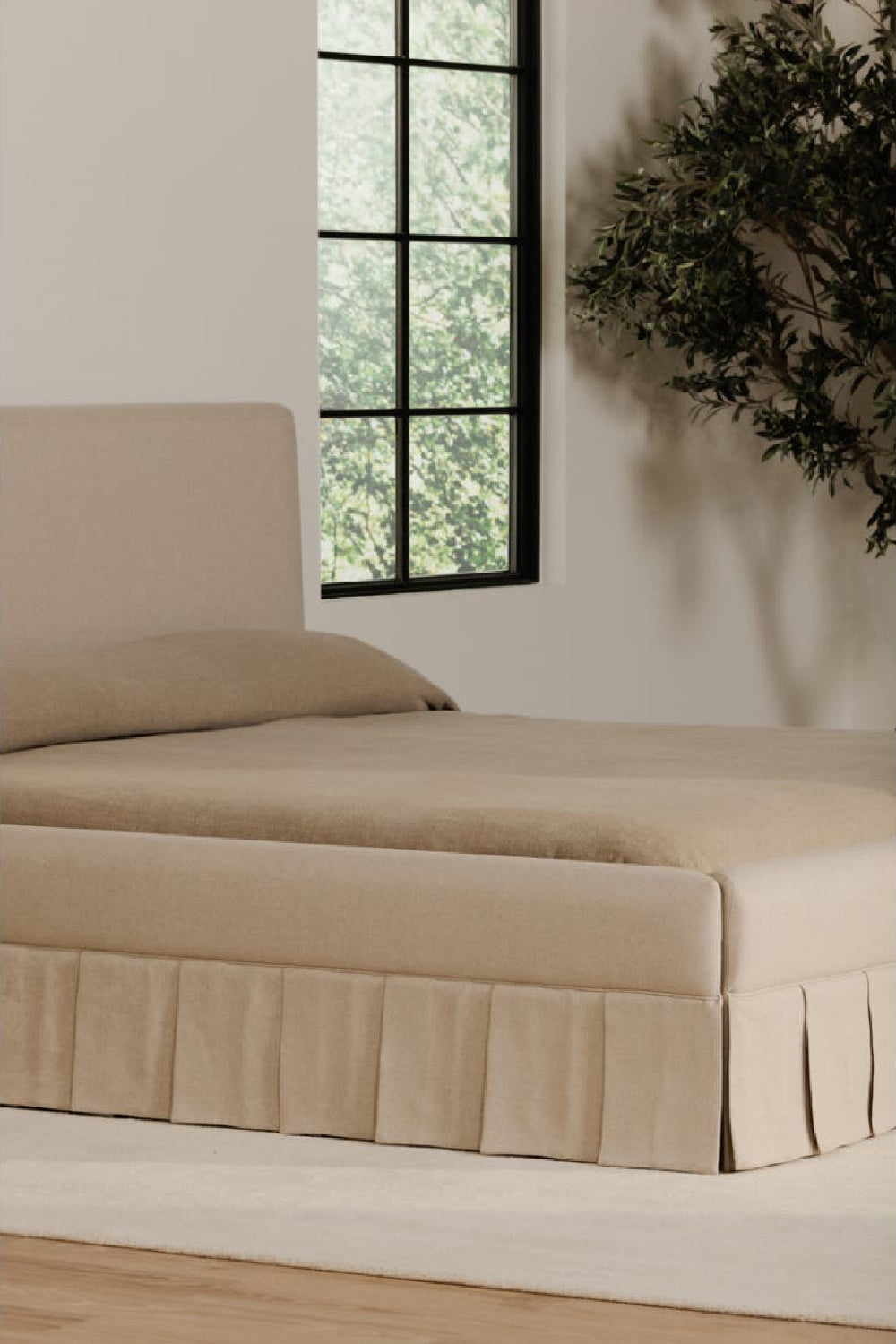 Modern European furniture - Box Pleated Bed - www.oroa.com