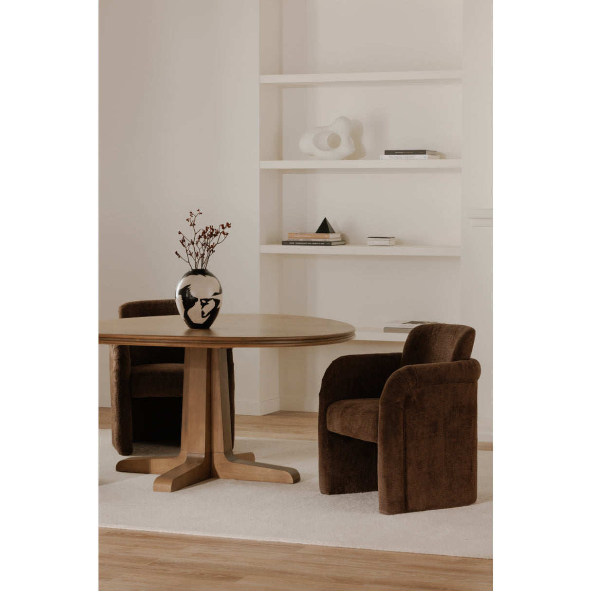 Modern European furniture - Curved Frame Rolling Dining Chair - www.oroa.com