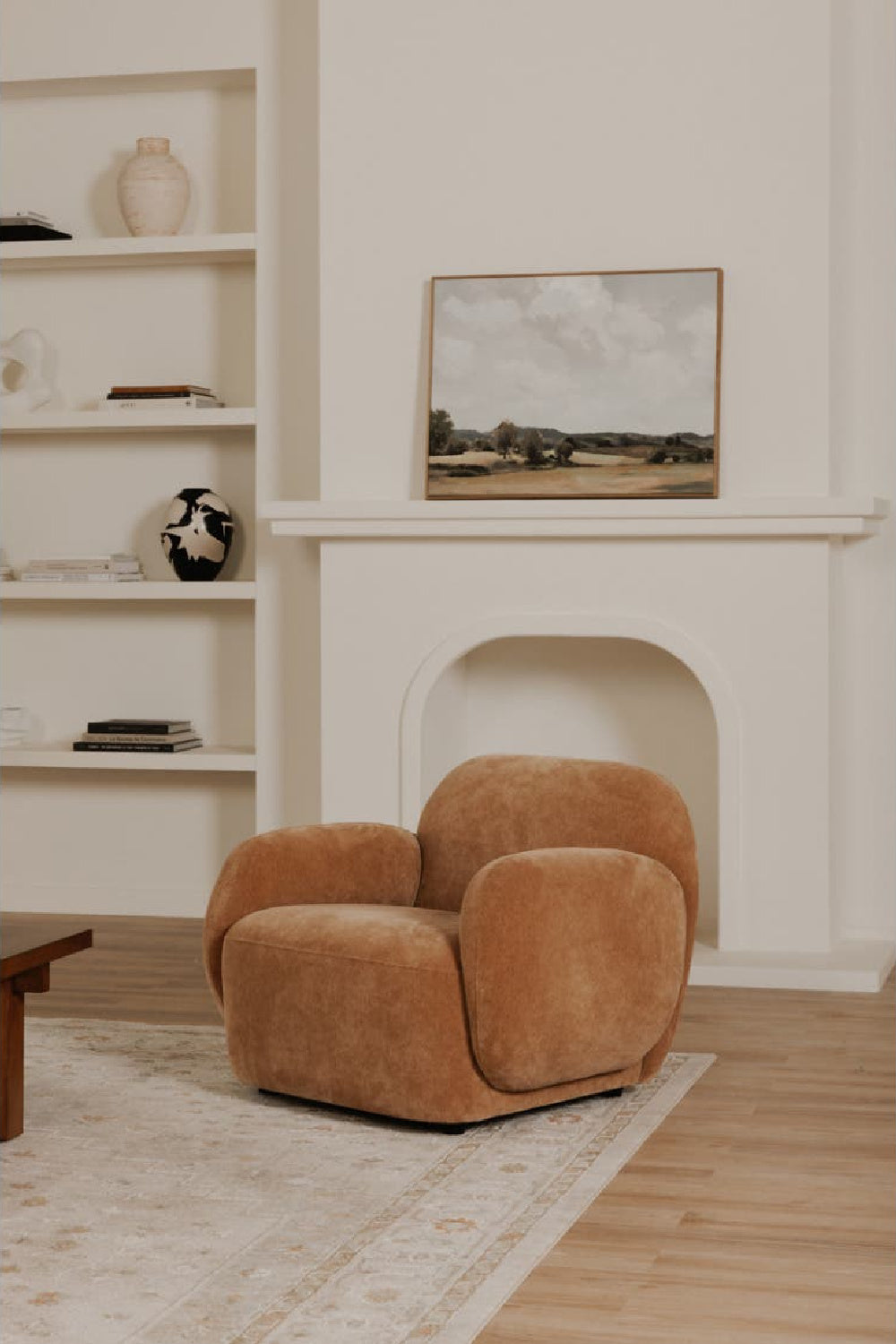 Modern Minimalist Lounge Chair | Novi Living Hazel | Oroa.com