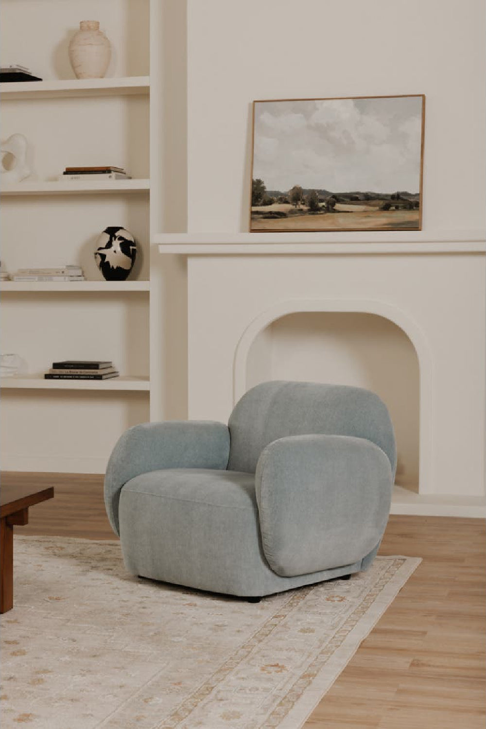 Modern European furniture - Modern Minimalist Lounge Chair - www.oroa.com