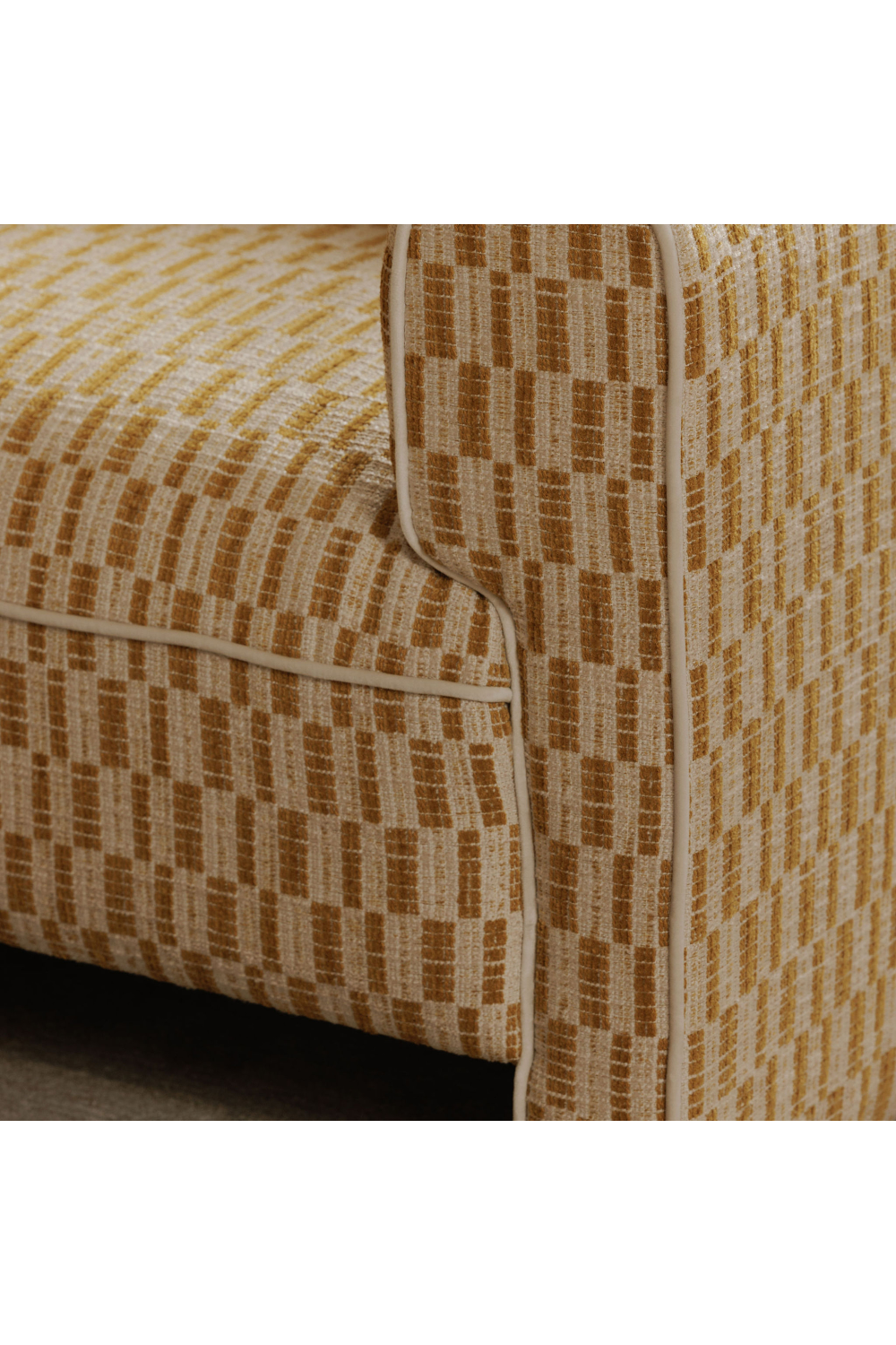 Rolled-Arm Accent Chair | Novi Living Leo | Oroa.com