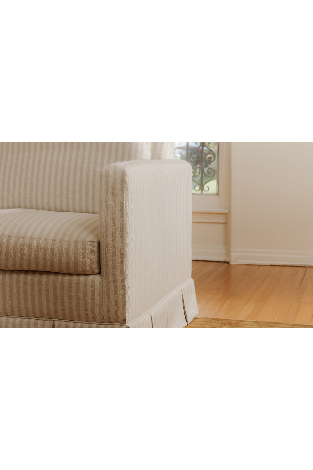 Beige Pleated Skirt Fabric Sofa – Pellicano – alternate view 11