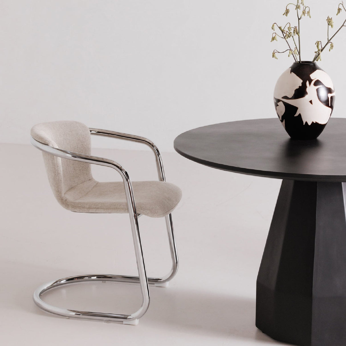Modern European furniture - Cantilevered Dining Chair Set (2) - www.oroa.com