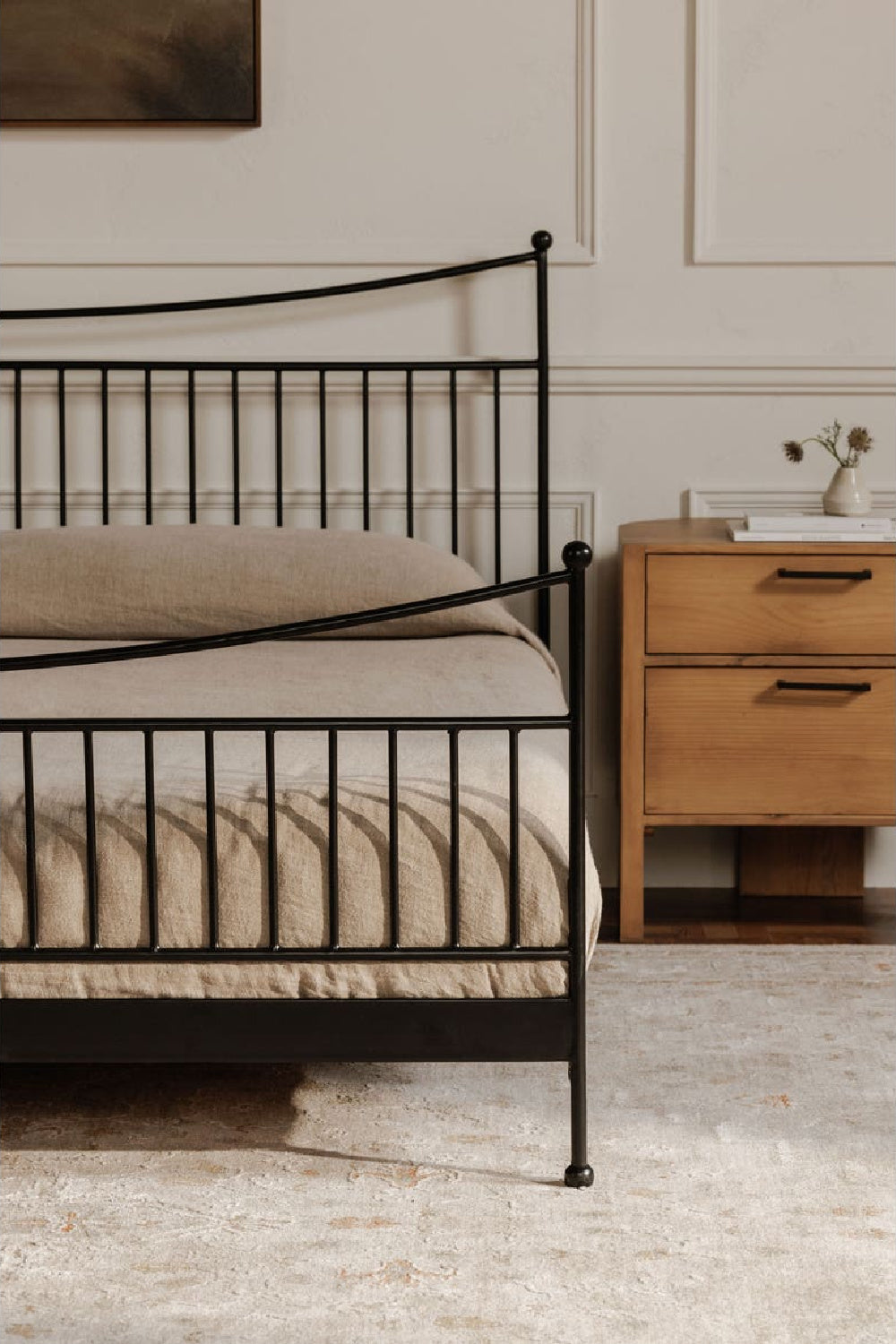 Modern European furniture - Black Iron Bed - www.oroa.com