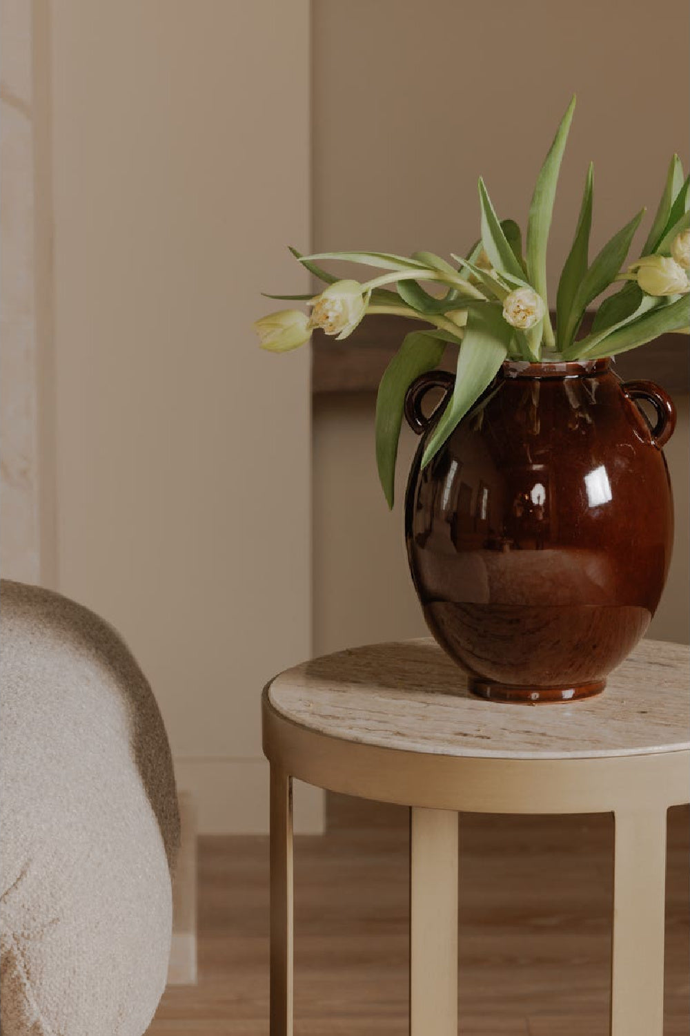 Round Travertine Accent Table | Novi Living Holli | Oroa.com