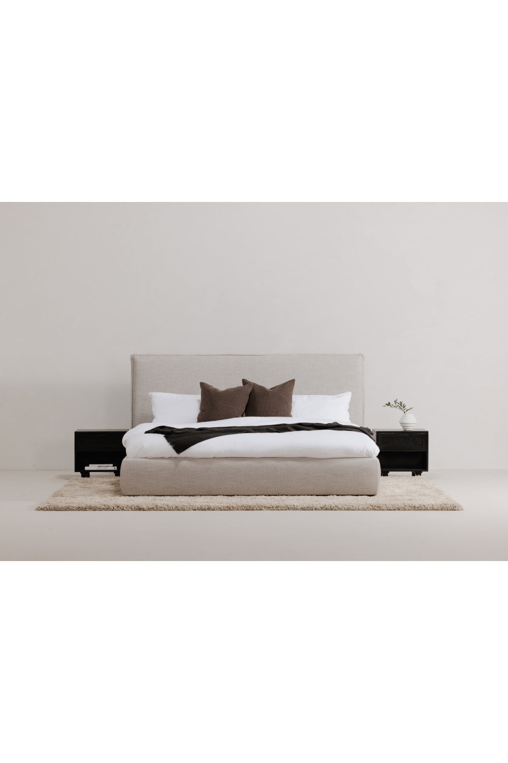 Modern European furniture - Gray Linen Blend Bed - www.oroa.com