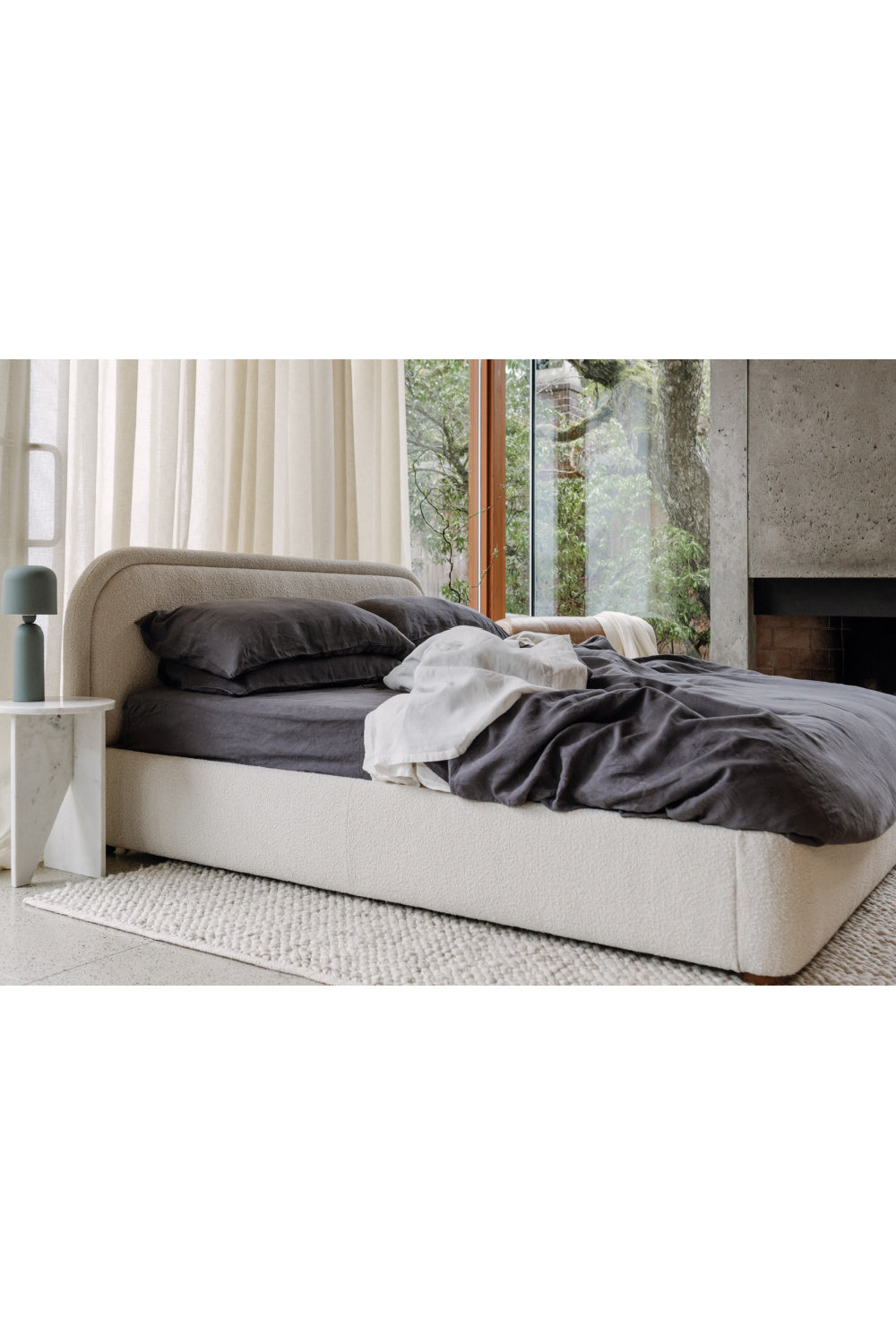 Modern European furniture - Cream Velvet King Bed - www.oroa.com