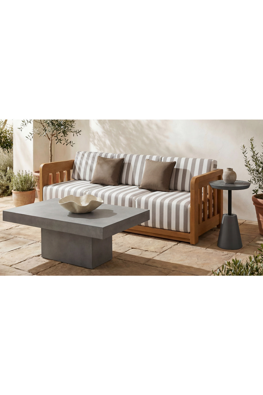 Modern European furniture - Stripe Cushioned Outdoor Sofa - www.oroa.com