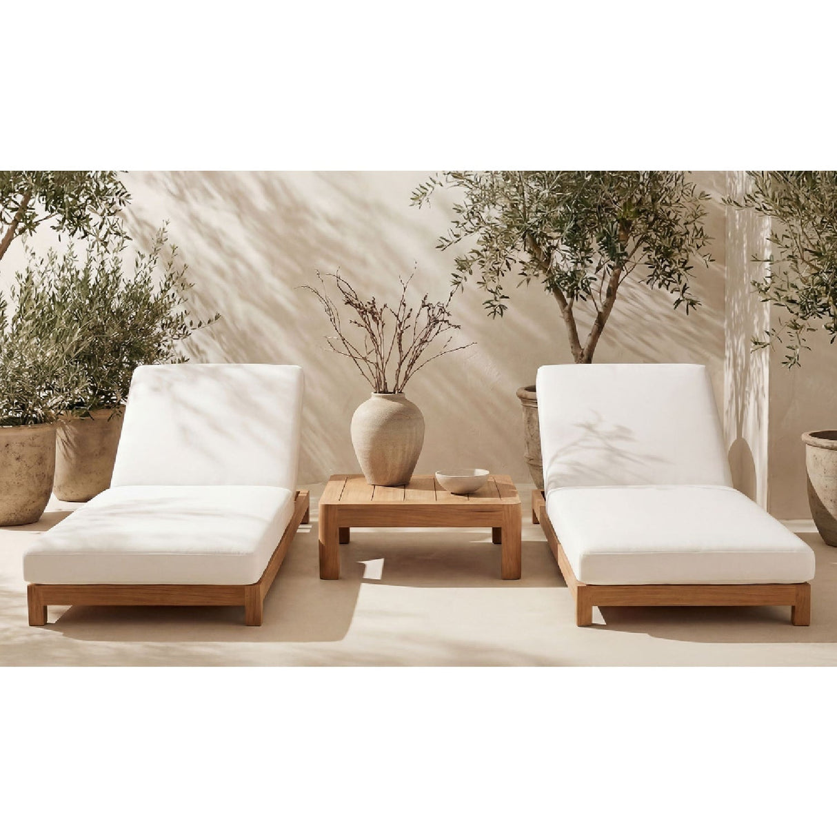 Modern European furniture - Adjustable Outdoor Lounge Chair - www.oroa.com