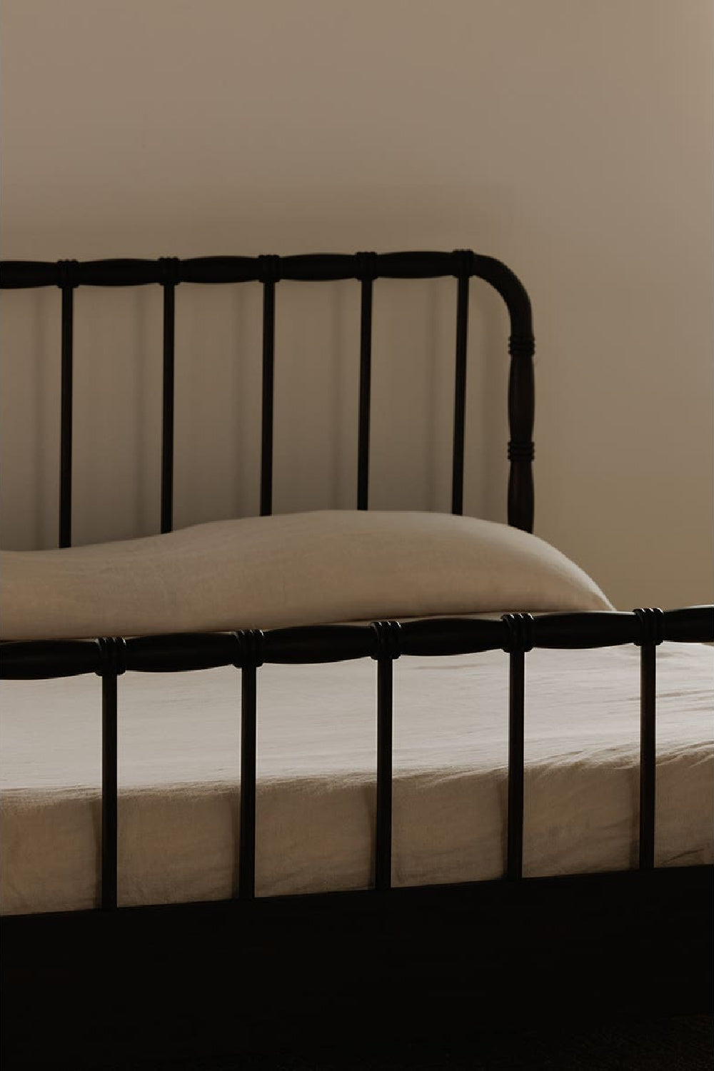 Modern European furniture - Acacia Wood Bed - www.oroa.com
