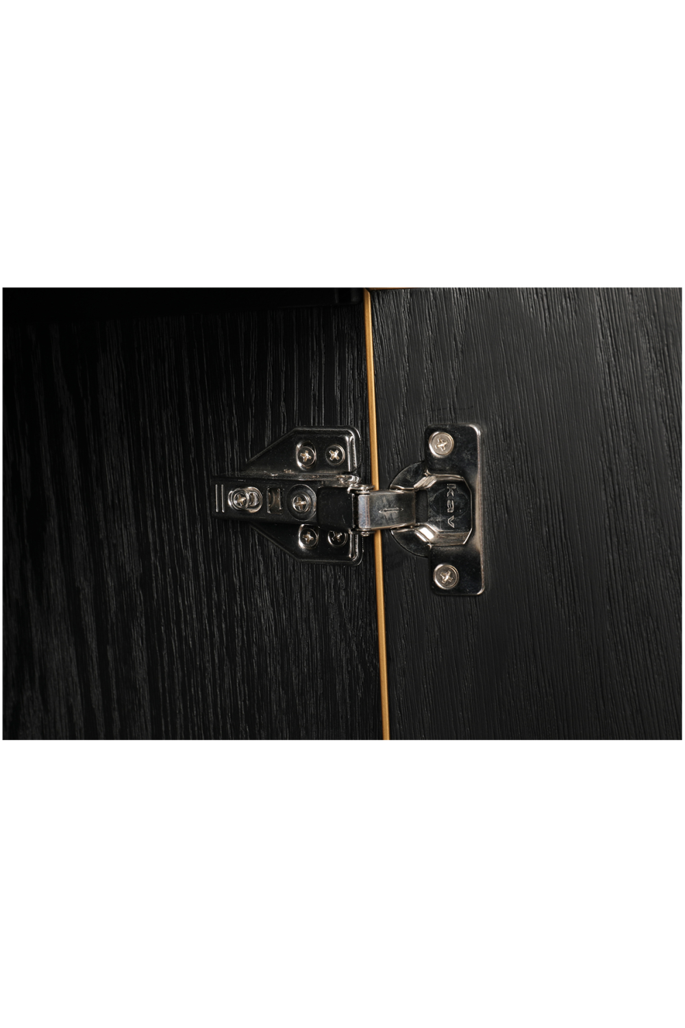 Vegan Leather 4-Door Sideboard | Novi Living Mako | Oroa.com