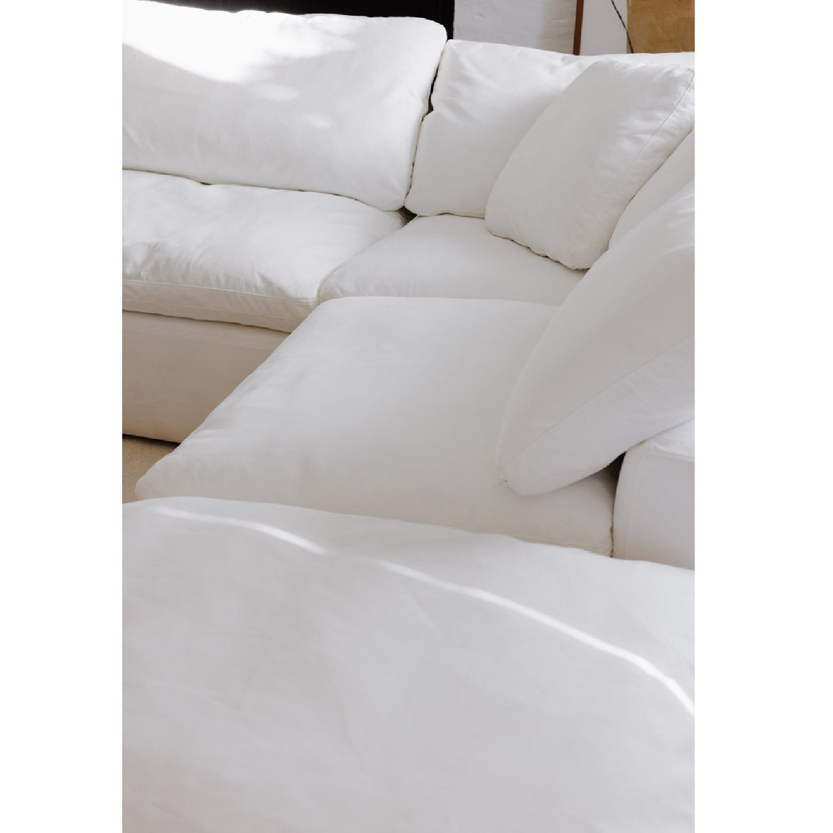Modern European furniture - Modern Classic Slipper Chair - www.oroa.com