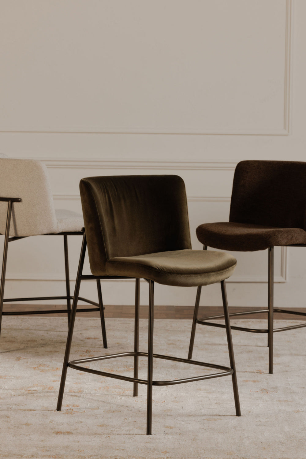 Thin Metal Frame Bar Stool | Novi Living Early | Oroa.com