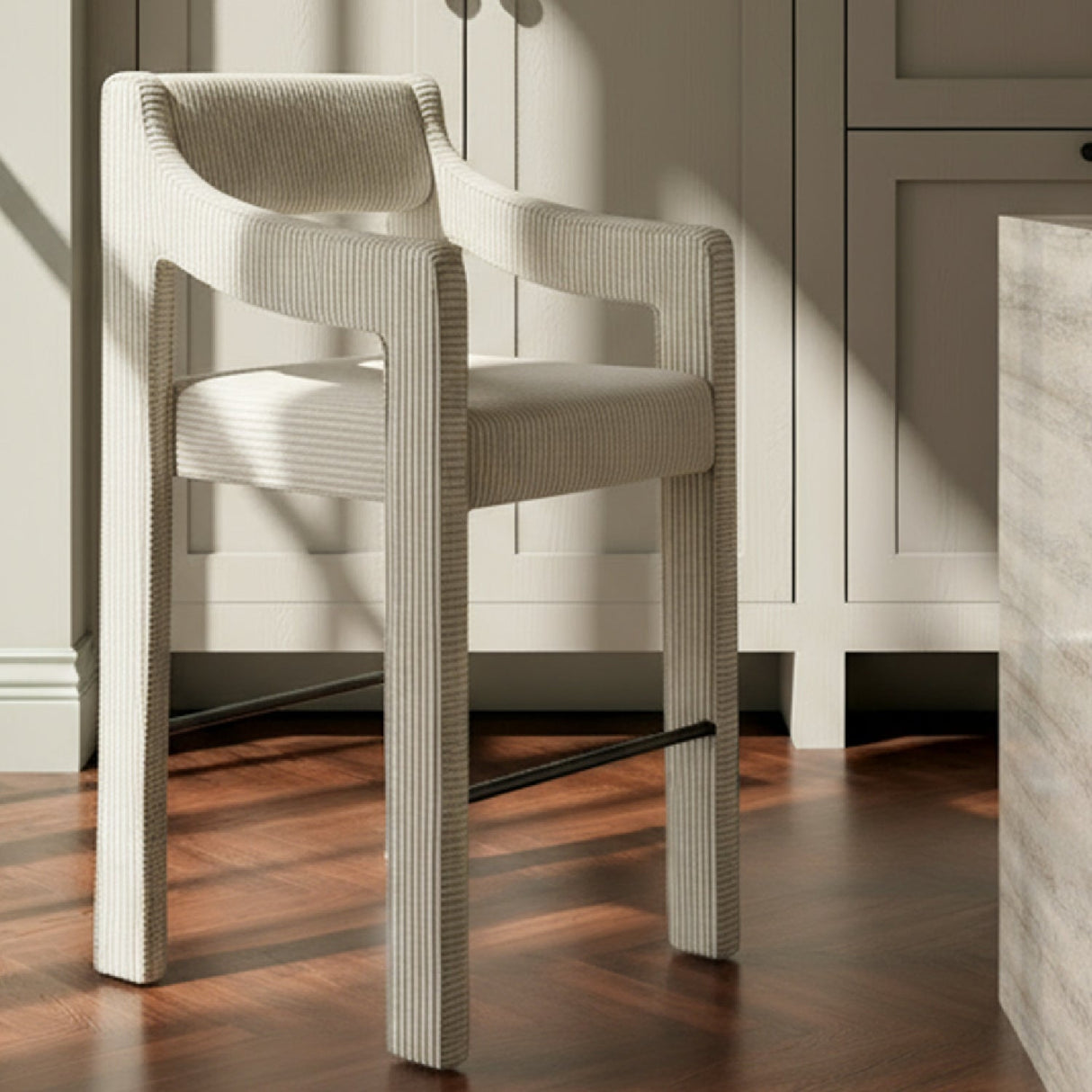 Modern European furniture - minimalist white curved sofa - www.oroa.com