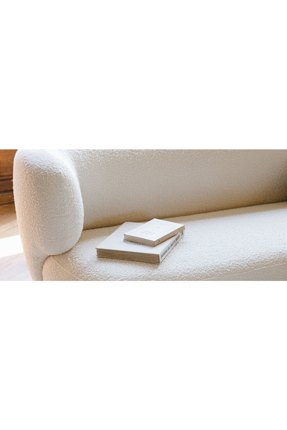 Low-Profile 3-Seater Sofa | NV Gallery Giulia | Oroa.com