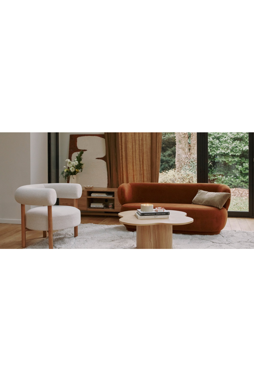 Curved Wood Frame Armchair | Oroa.com