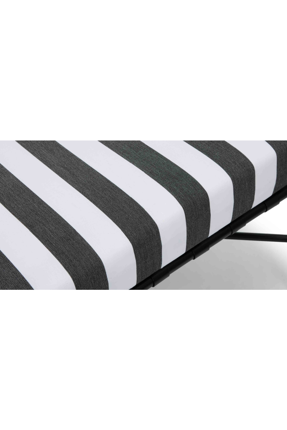 Stripes Outdoor Lounge Chair | NV Gallery Bel Air