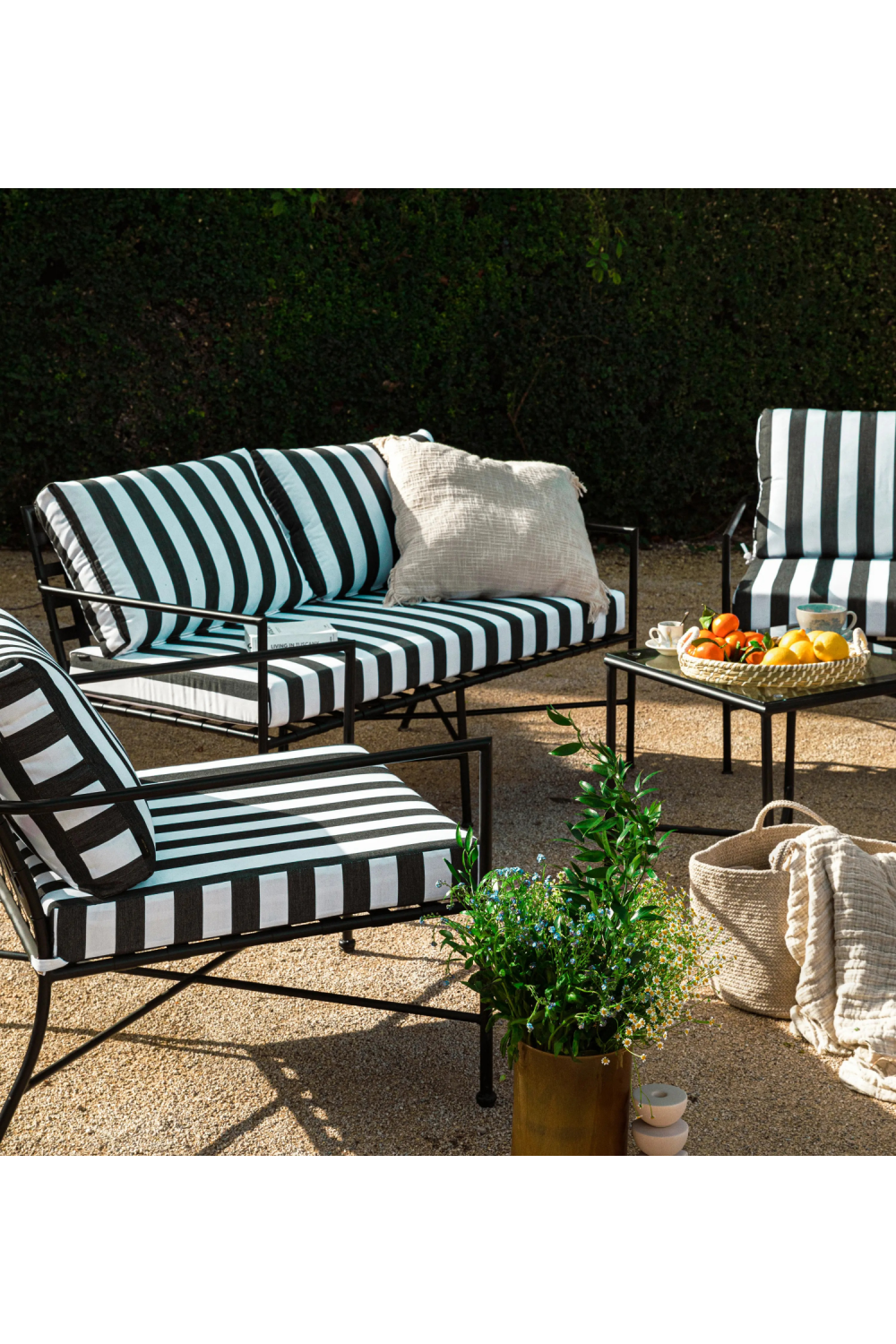 Stripes Outdoor Lounge Chair | NV Gallery Bel Air