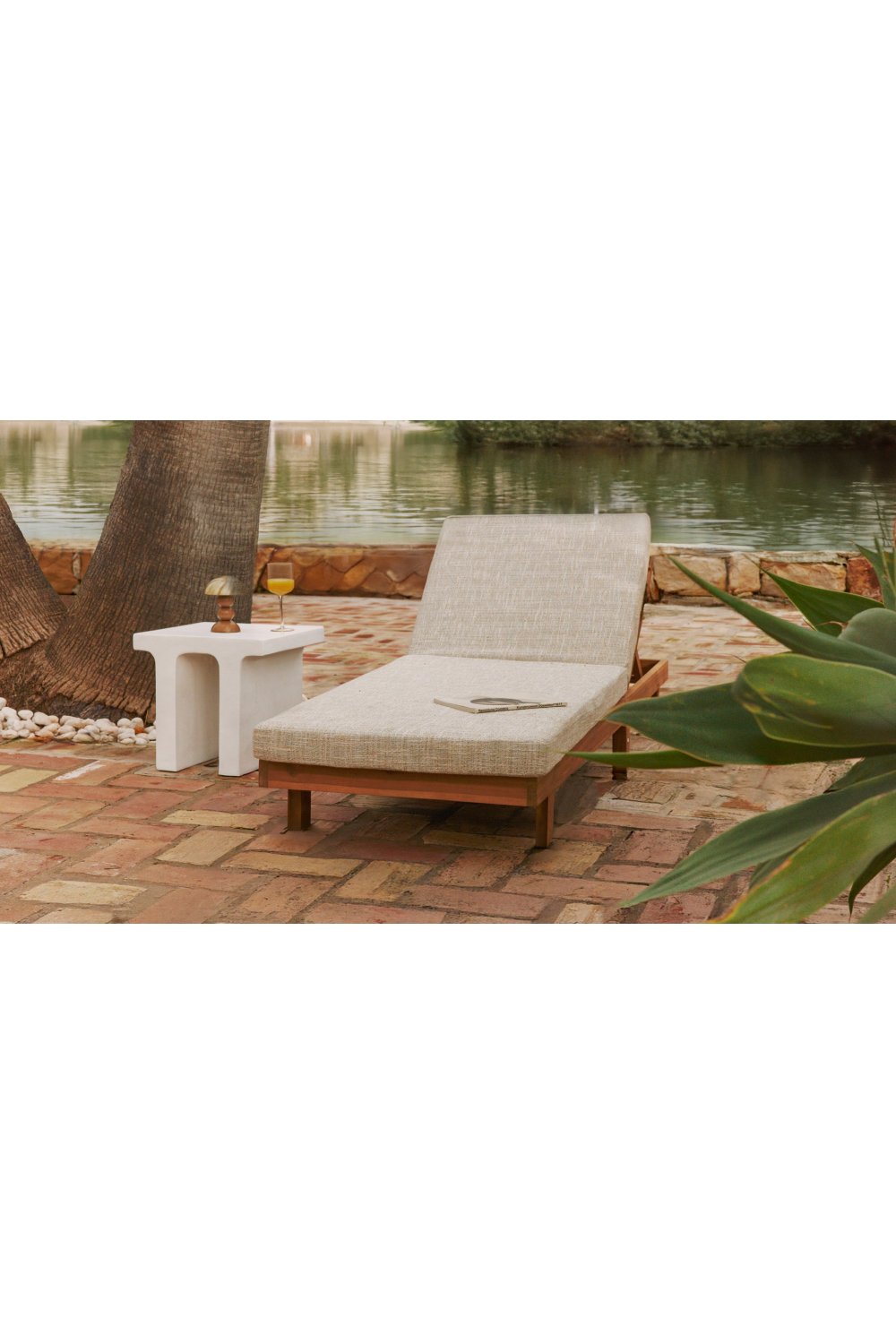 Solid Acacia Sun Lounger | NV Gallery Bali