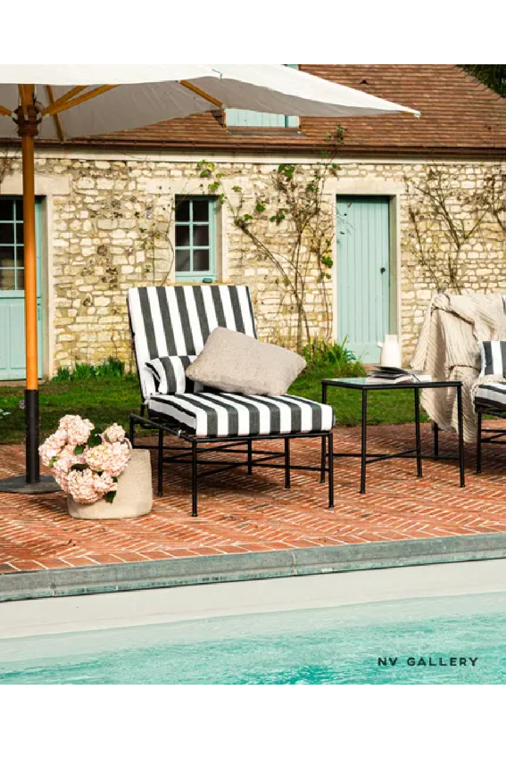 Striped Sun Lounger | NV Gallery Bel Air | Oroa.com