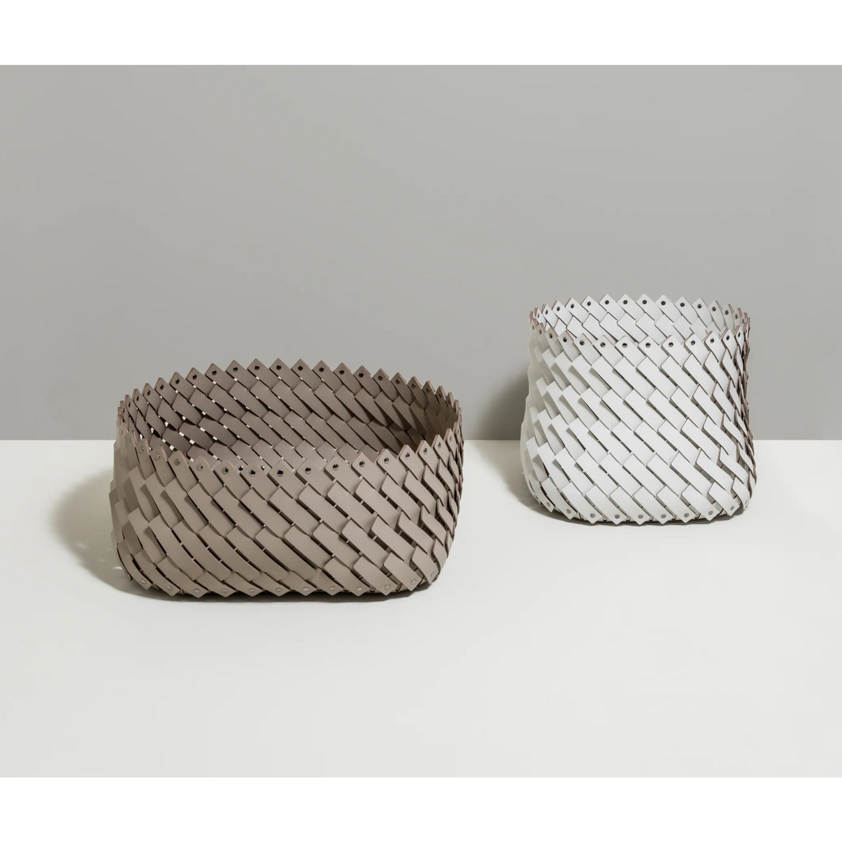 Woven Leather Strips Square Basket L | Pinetti Almeria | OROA.com