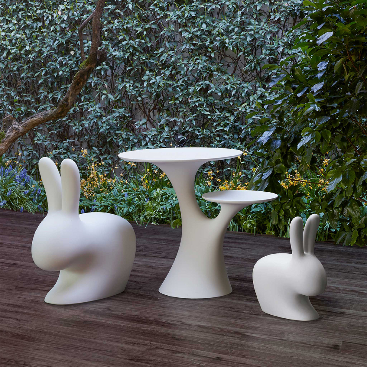 Two-Level Side Table | Qeeboo Rabbit Tree | OROA.com