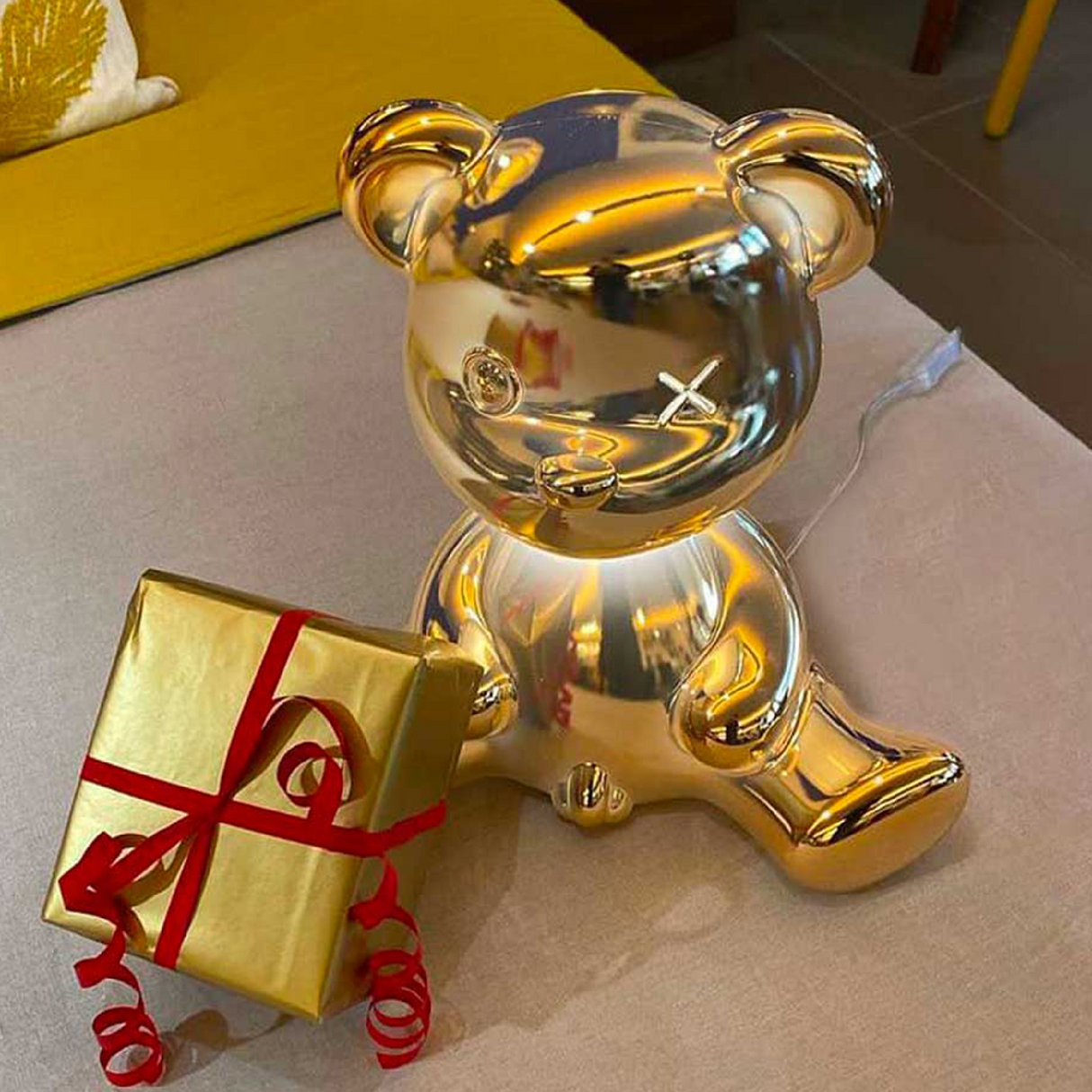 Metallic Modern Table Lamp | Qeeboo Teddy Boy | OROA.com