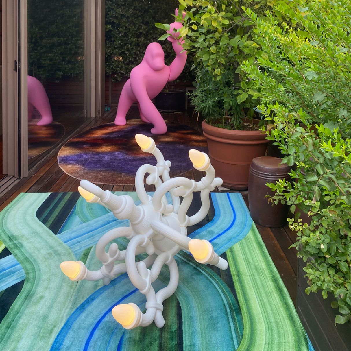 Classic Indoor/Outdoor Floor Lamp | Oroa.com