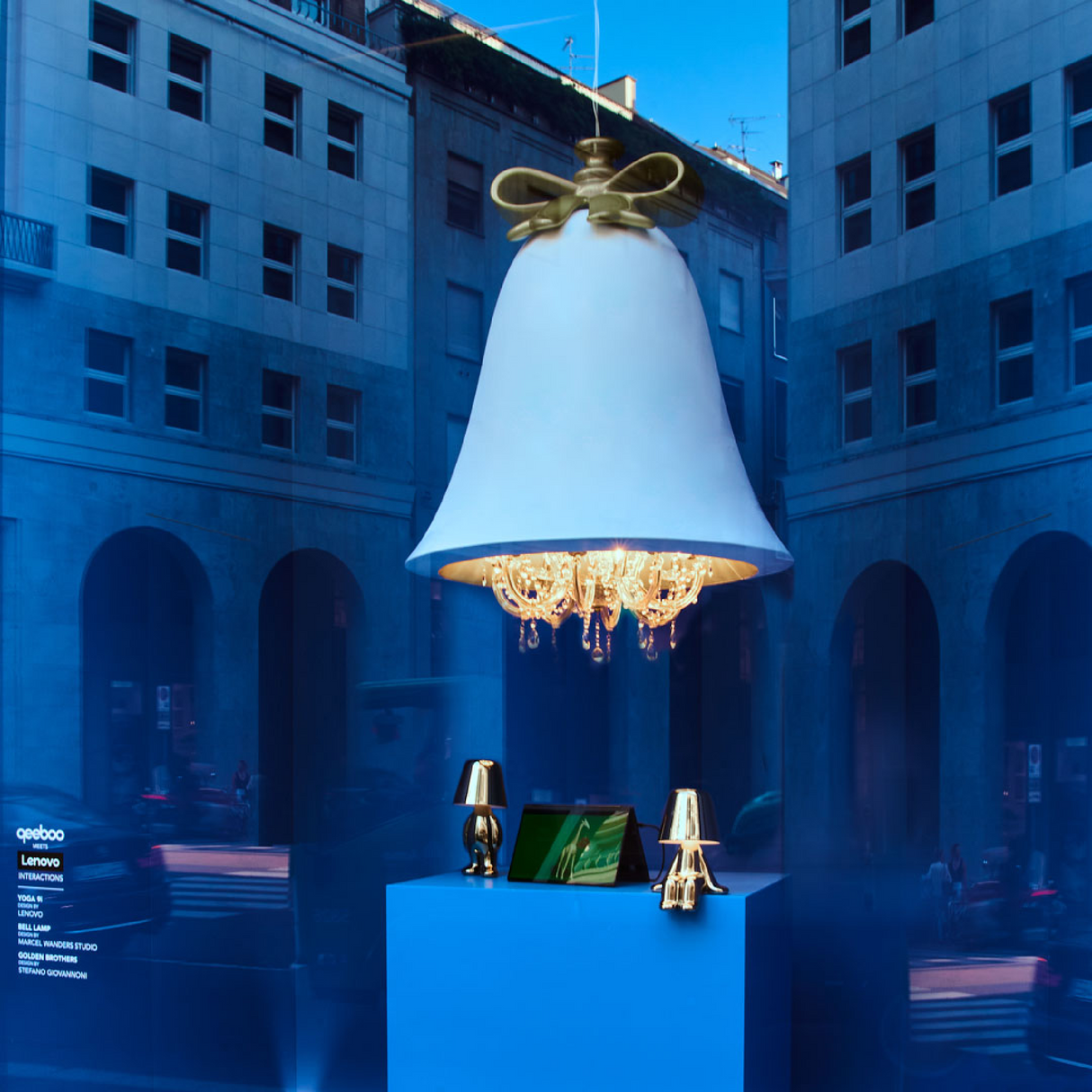 Modern Bell Chandelier | Qeeboo Mabelle | OROA.com