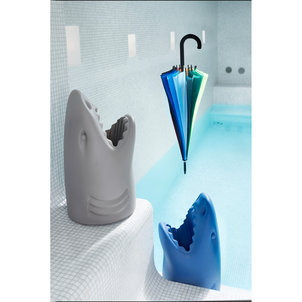 Shark-Shaped Multipurpose Holder | Oroa.com