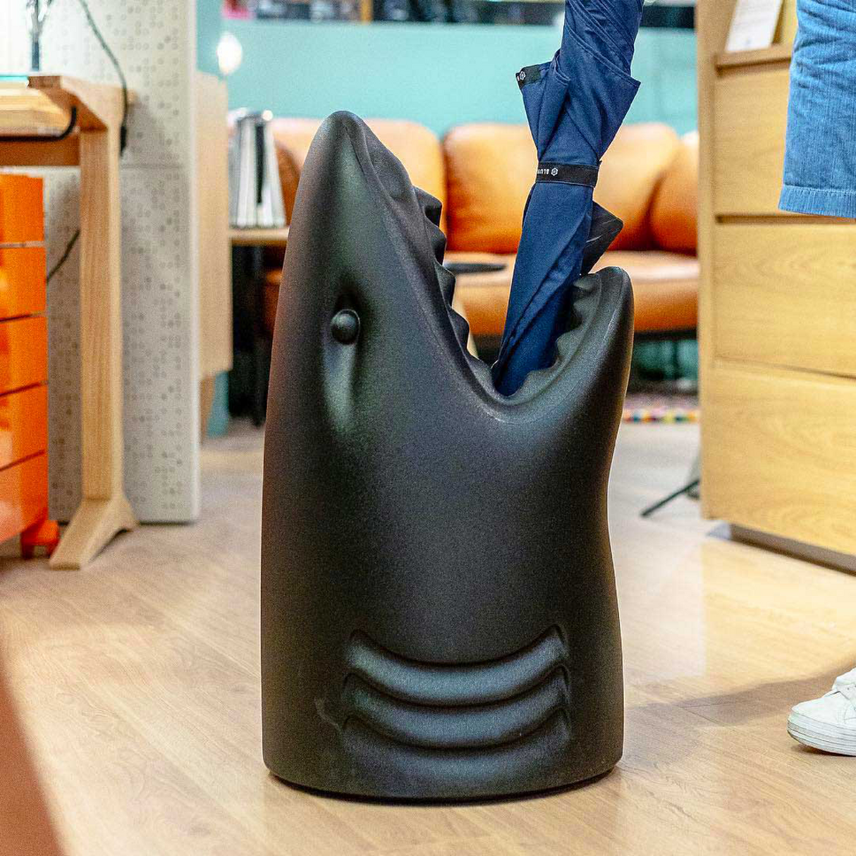 Shark-Shaped Multipurpose Holder | Oroa.com