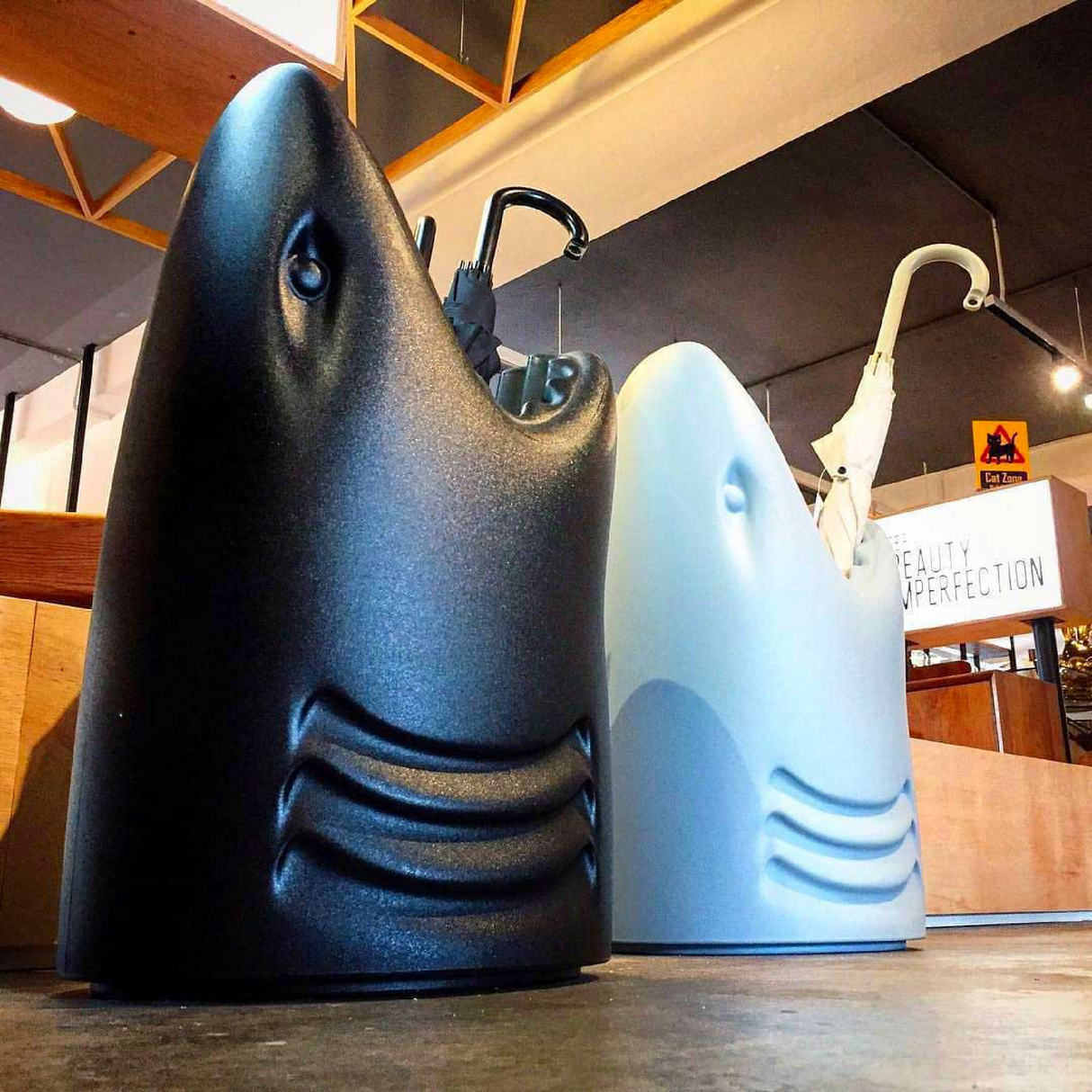 Shark-Shaped Multipurpose Holder | Oroa.com
