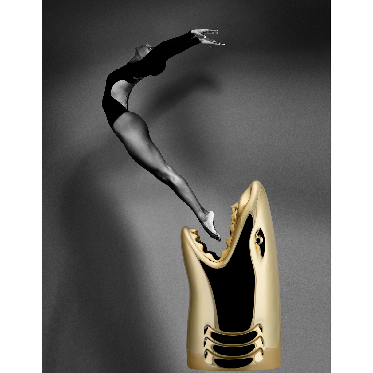 Shark-Shaped Multipurpose Holder | Oroa.com