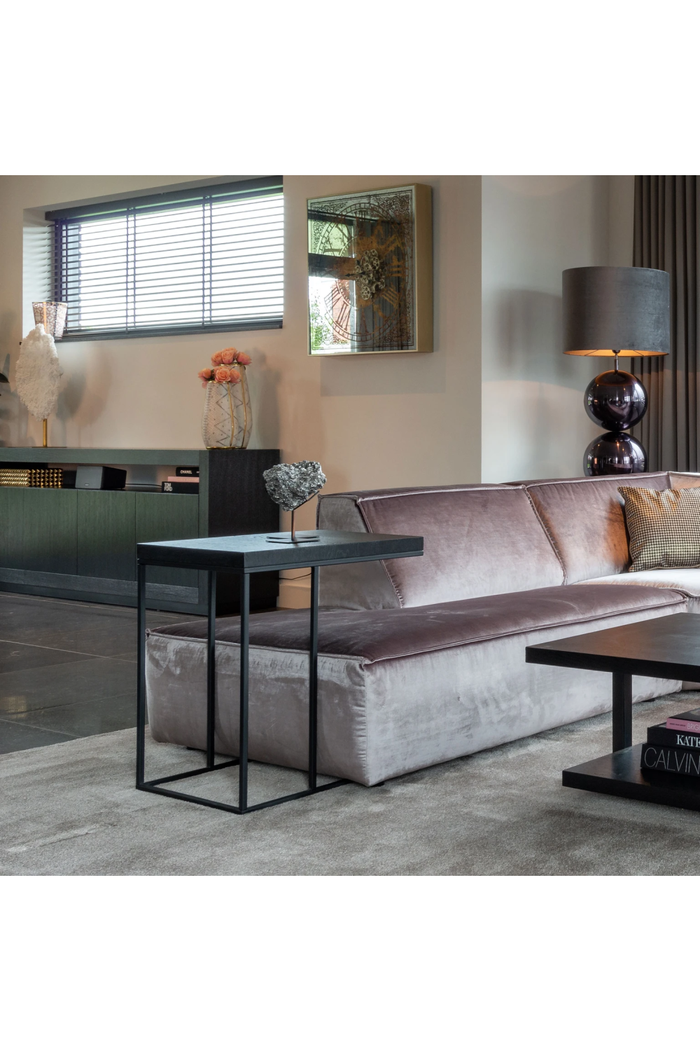 Black Oak Side Table | Oroa.com