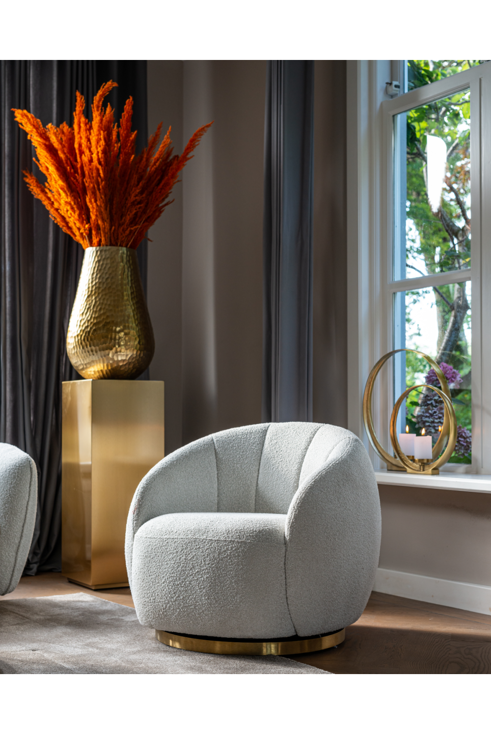 Round Swivel Easy Chair | Oroa.com